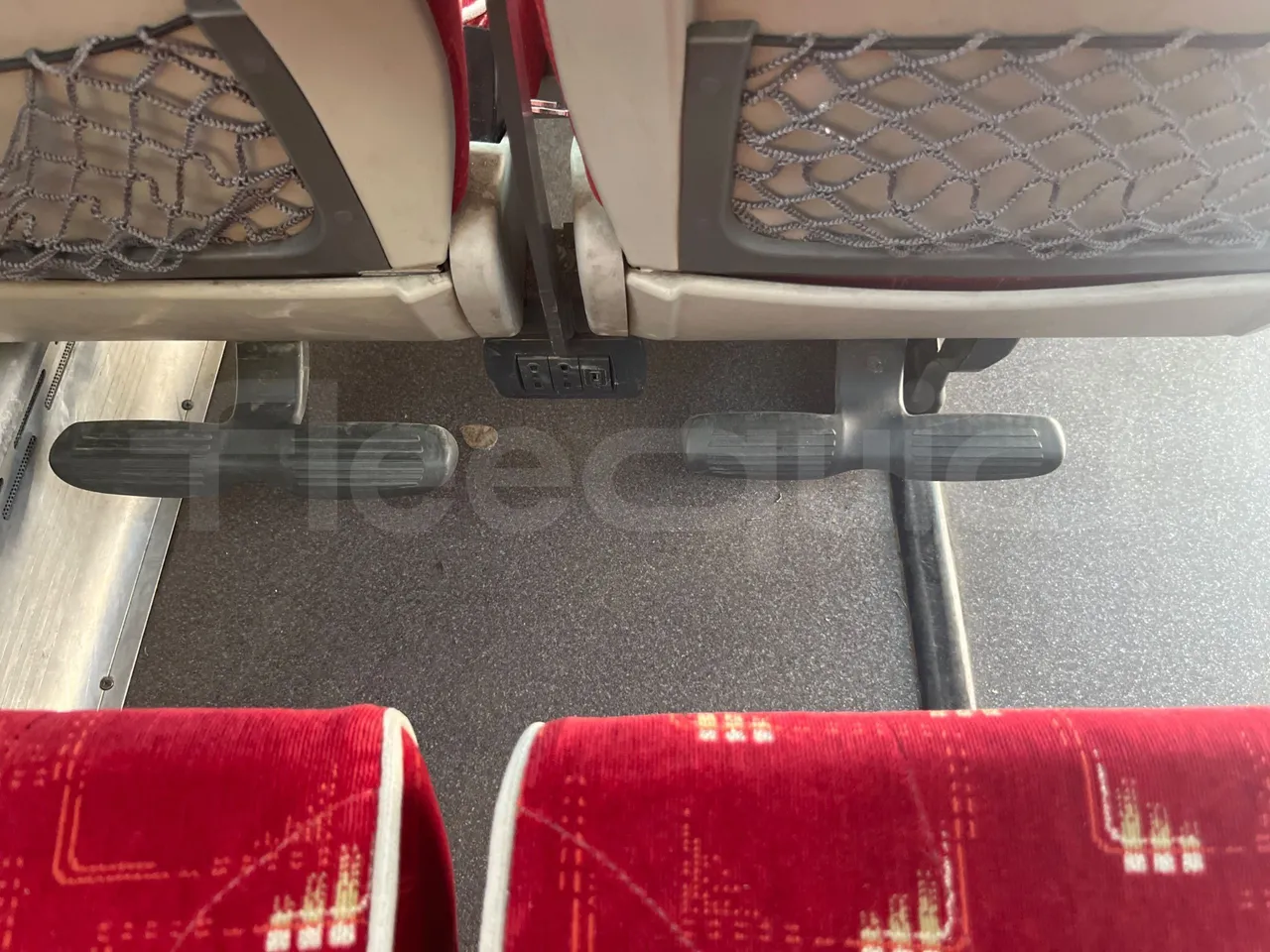 Vdl FUTURA FHD2 501E1 - Euro 6 - 320 kW - 12.875 mt - footrest detail photo