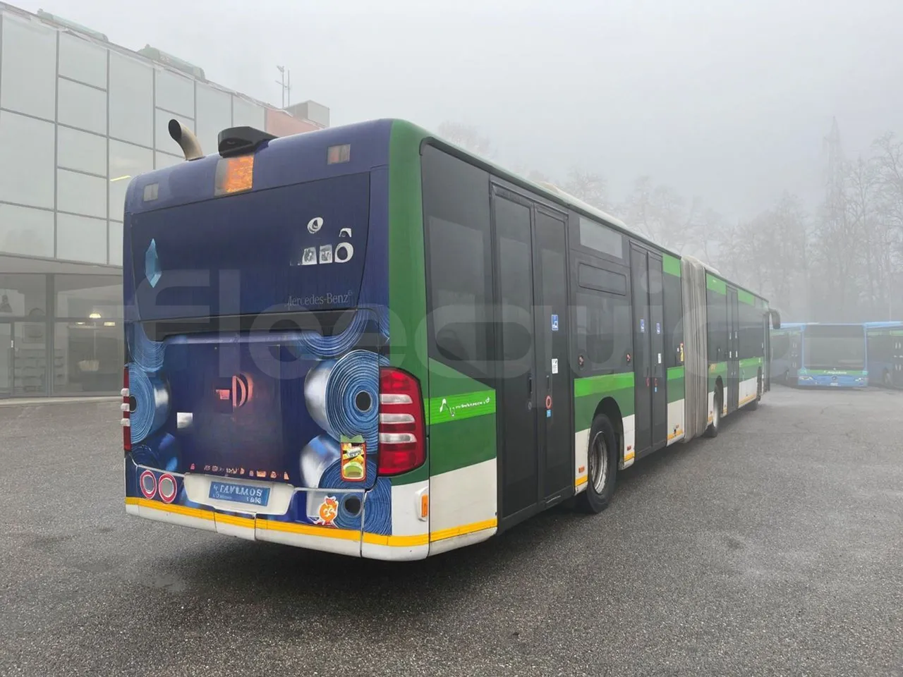 Mercedes-Benz Citaro G 0530 - EUR5 - 260kW - 17.94m - 3/4 right rear doors closed