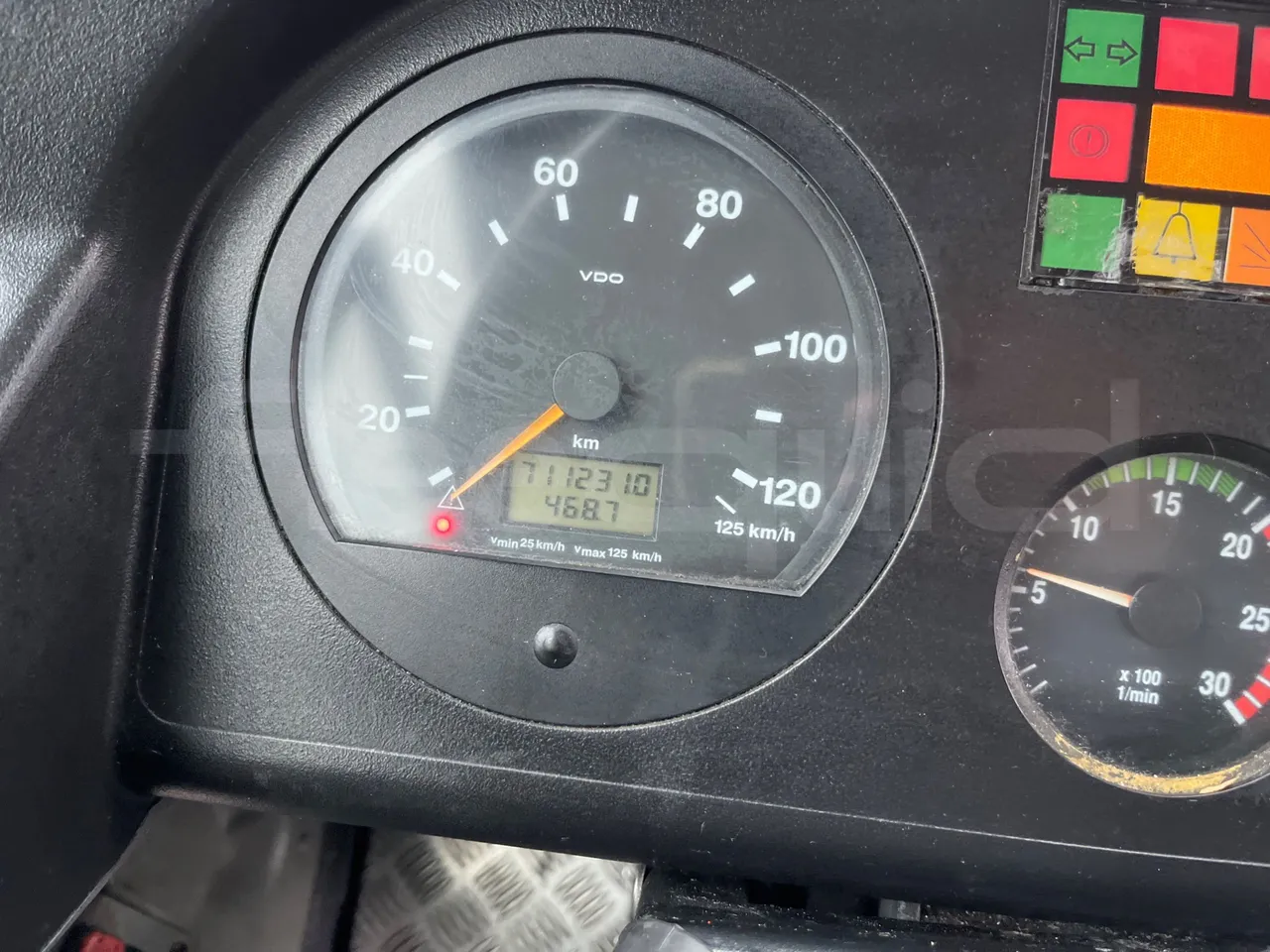 Mercedes-Benz Citaro G 0530 - EUR5 - 260kW - 17.94m - dashboard lights on