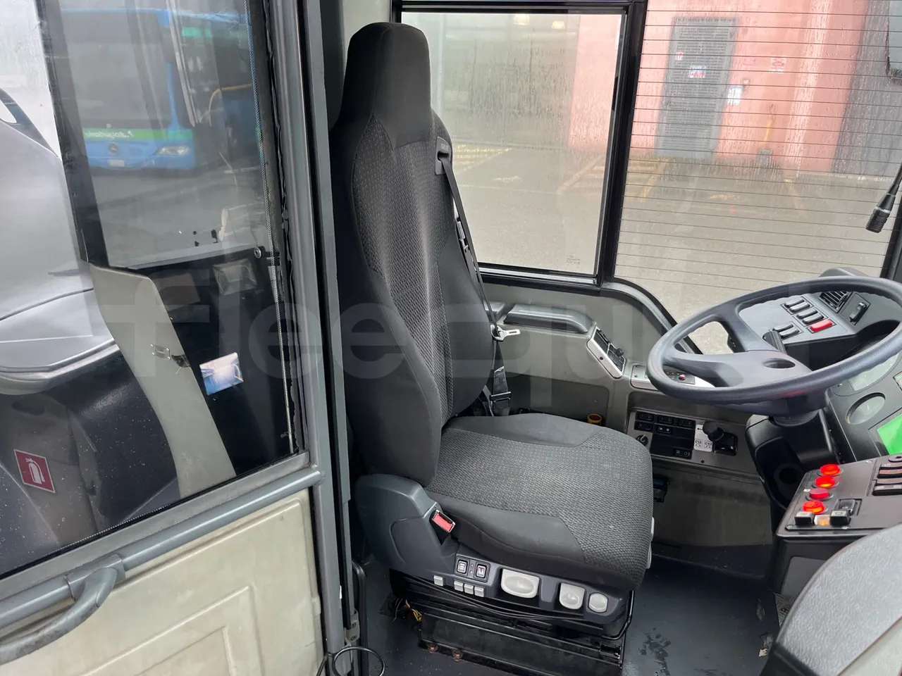 Mercedes-Benz Citaro G 0530 - EUR5 - 260kW - 17.94m - driver's seat photo