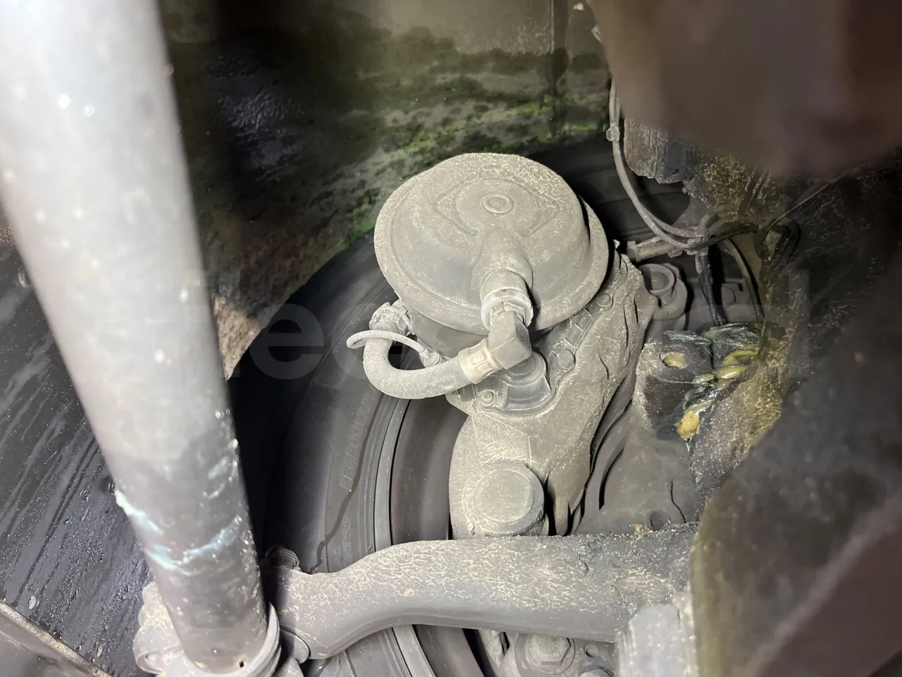 Mercedes-Benz Citaro G 0530 - EUR5 - 260kW - 17.94m - front brake calipers right