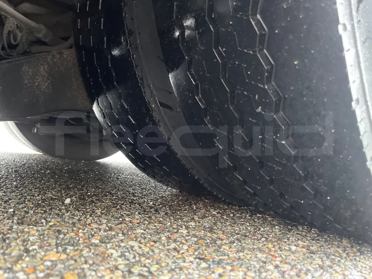 Mercedes-Benz Citaro G 0530 - EUR5 - 260kW - 17.94m - tread condition third axle tires left