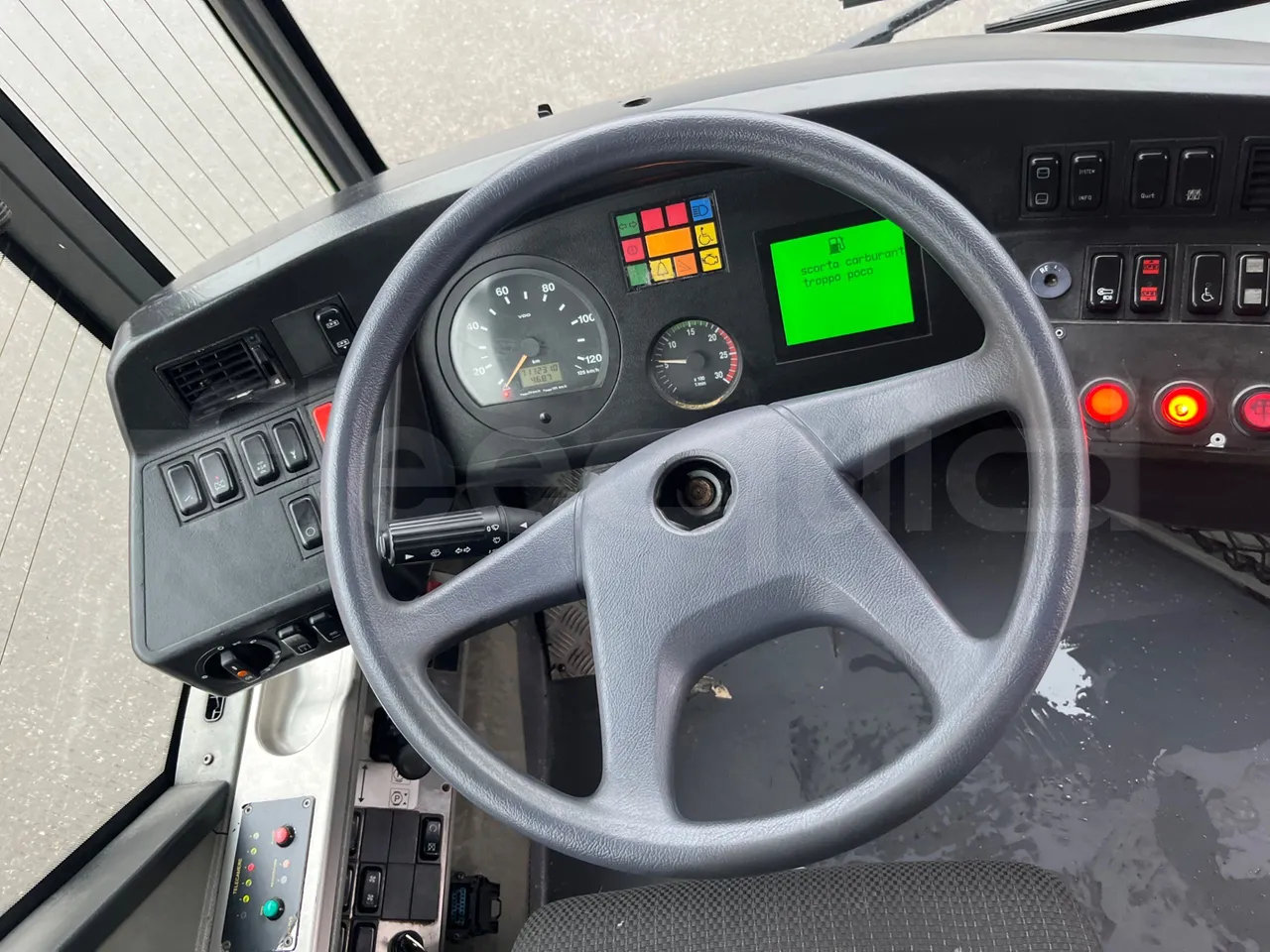 Mercedes-Benz Citaro G 0530 - EUR5 - 260kW - 17.94m - steering wheel photo