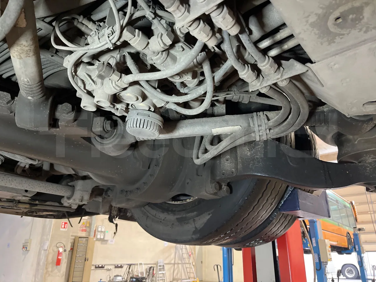 Mercedes-Benz Citaro G 0530 - EUR5 - 260kW - 17.94m - axle 3 left side