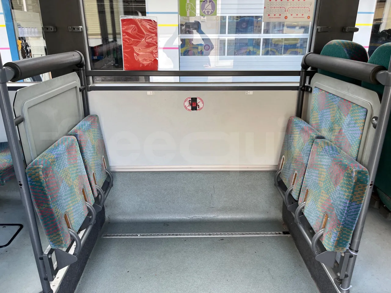 Setra S319 - Folding Seats