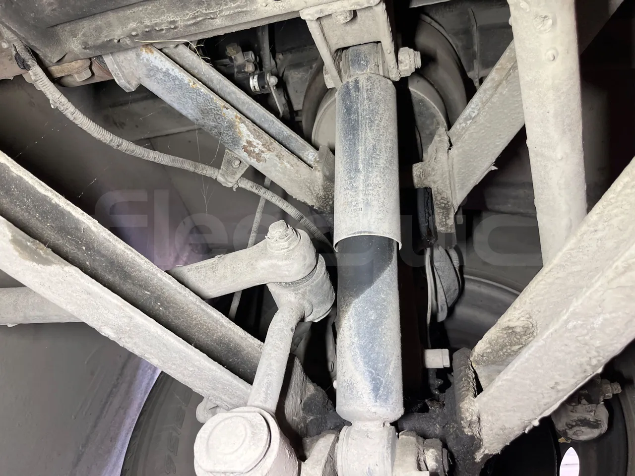 Setra S319 - First Axle Shock Absorbers Right Side