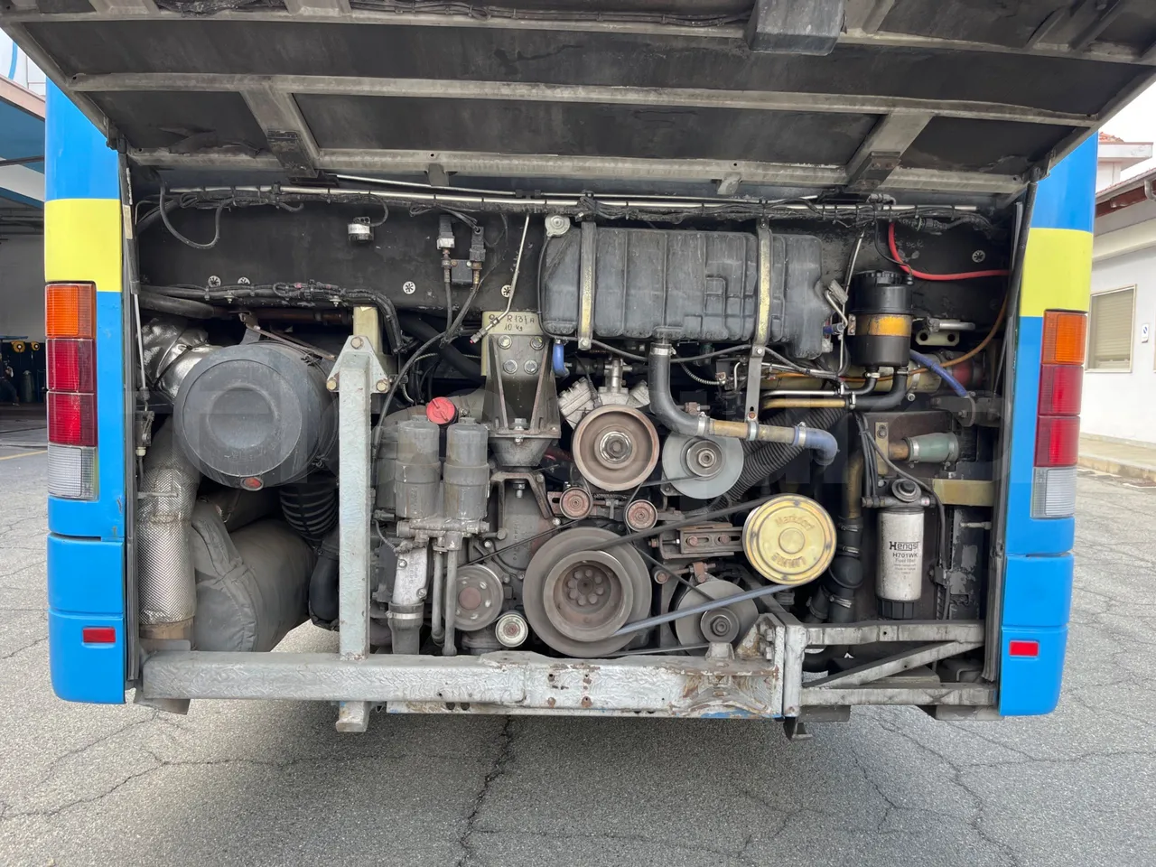 Setra S319 - Rear Hatch Open