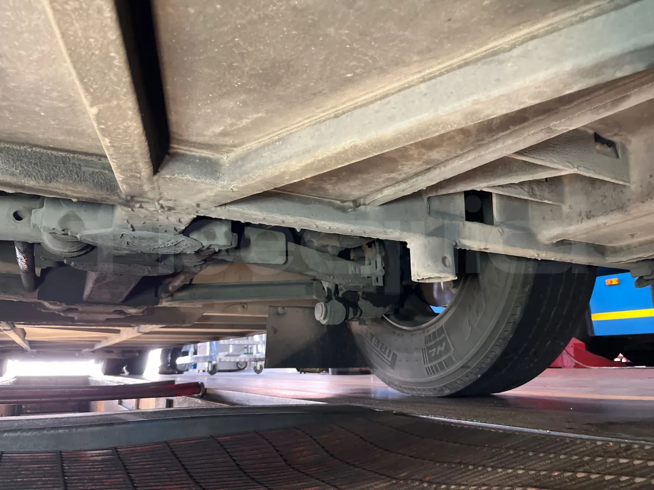 Setra S319 - First Axle Left Side