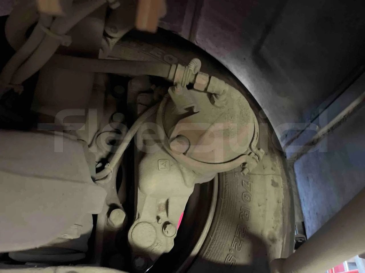 Iveco Citelis - front brake calipers left