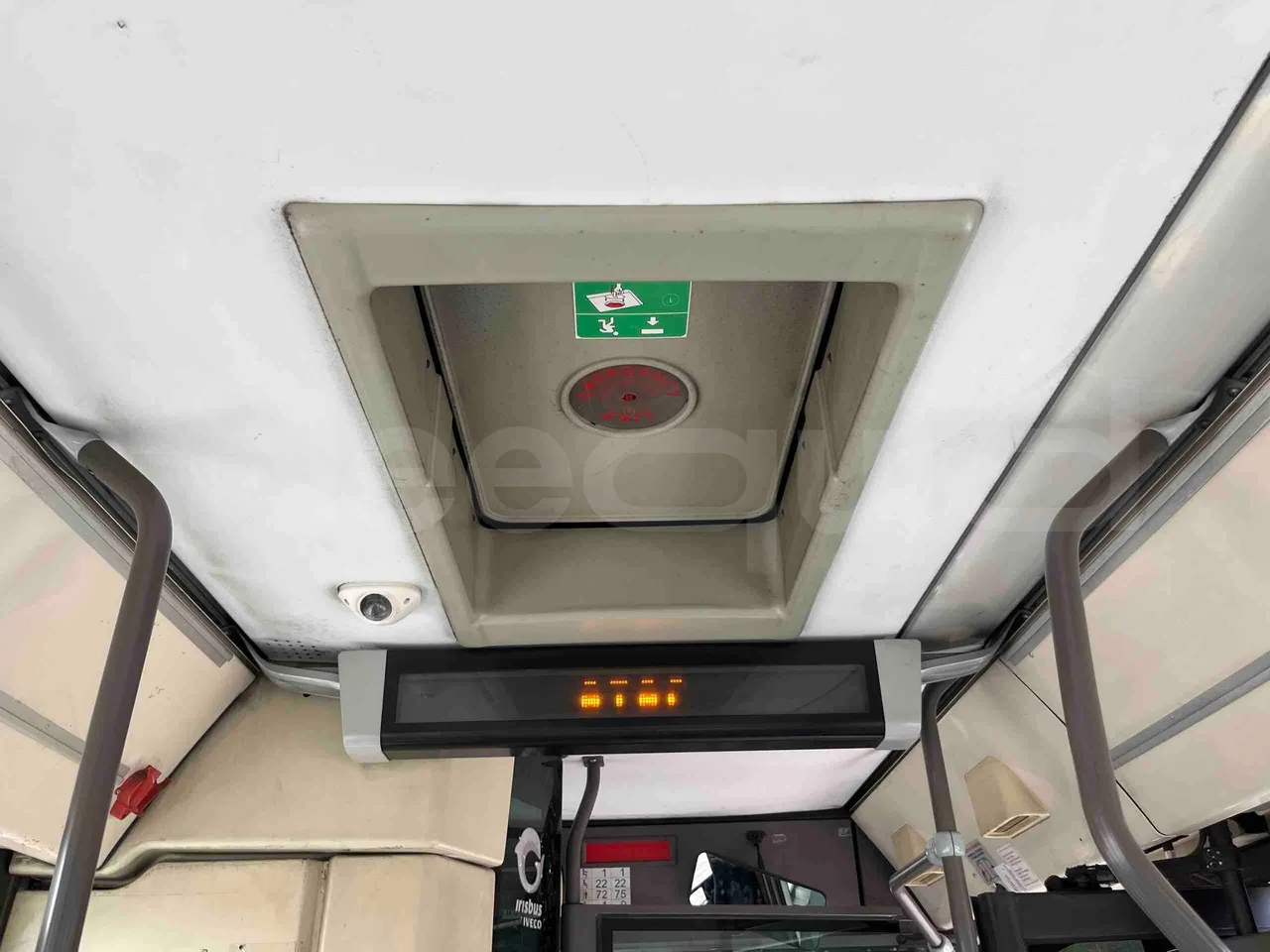 Iveco Citelis - roof hatch 1