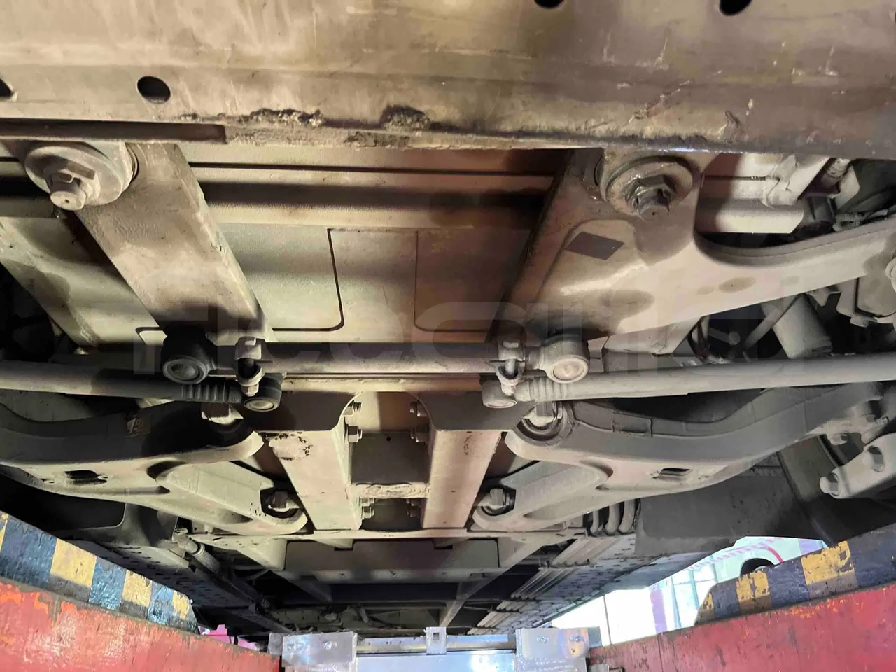 Iveco Citelis - front axle central