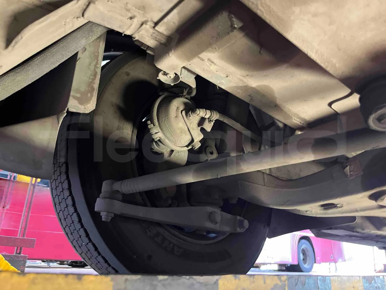 Iveco Citelis - front axle right side
