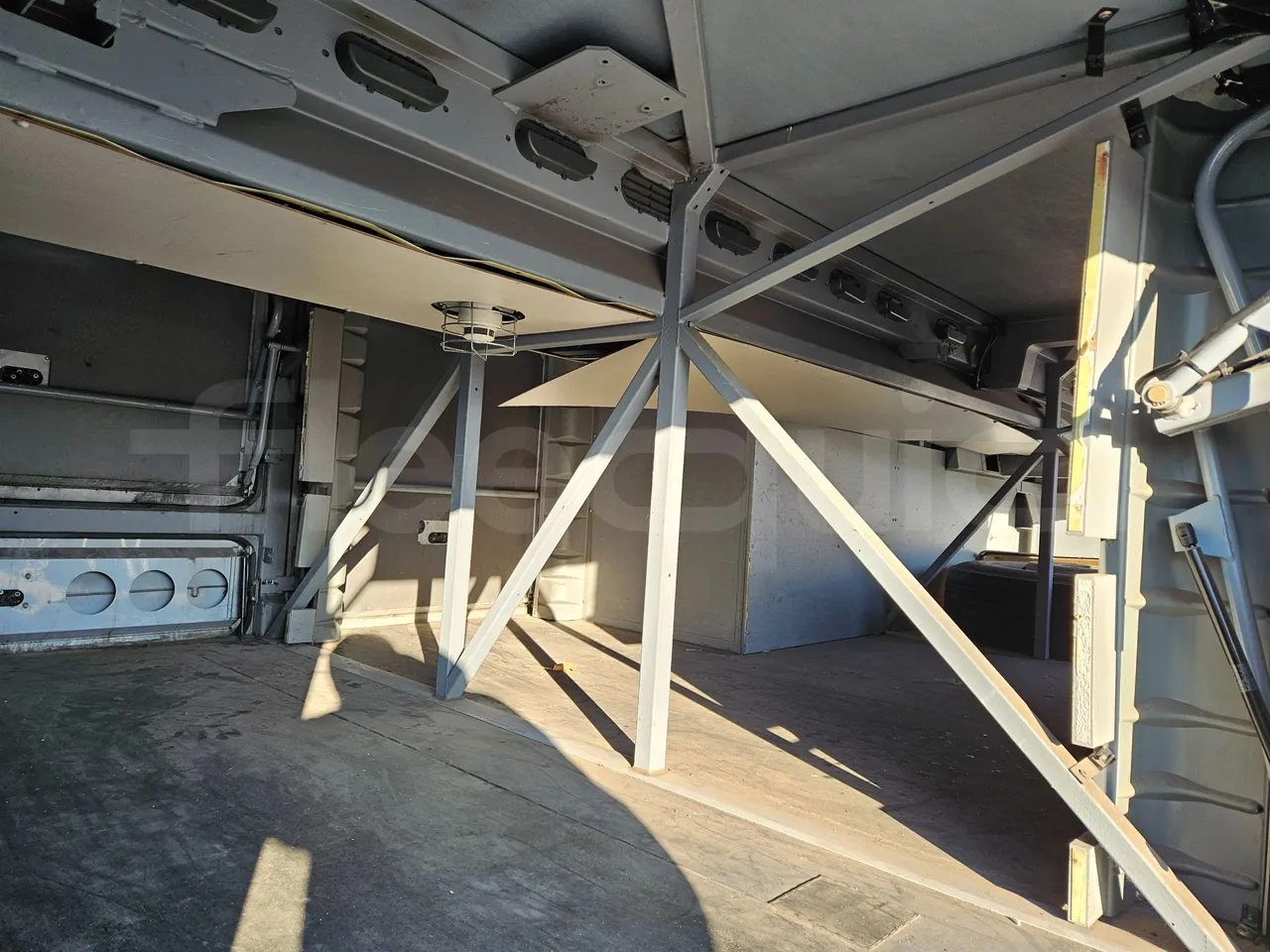 Setra S416 GT-HD - EUR4 - 315kW - 13.02m - internal frame rust check