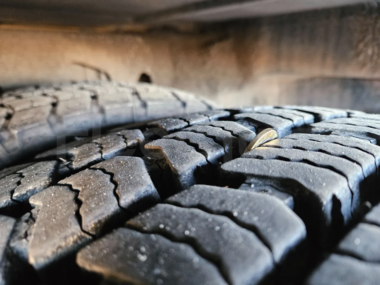 Setra S416 GT-HD - EUR4 - 315kW - 13.02m - tread condition second axle tires right