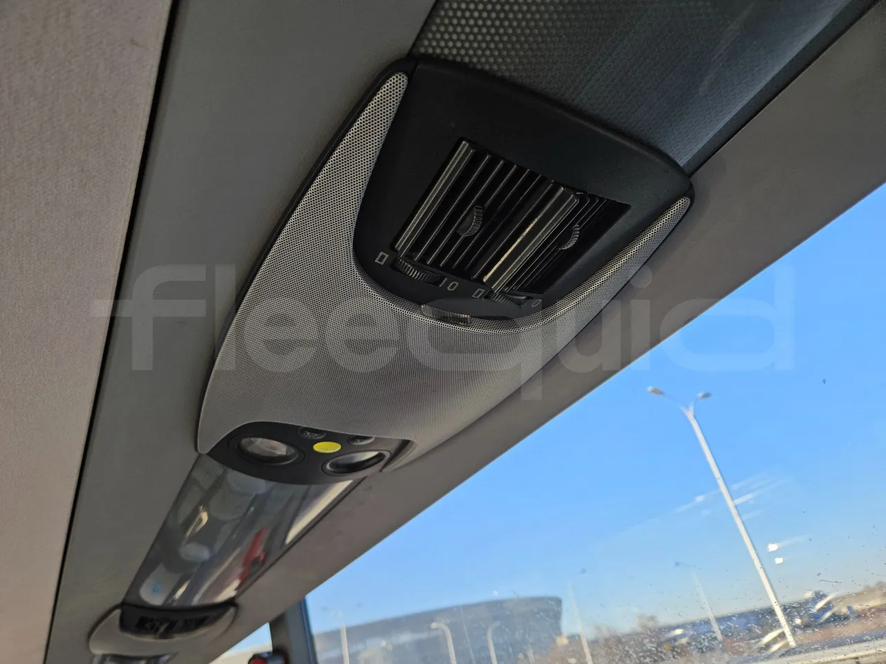 Setra S416 GT-HD - EUR4 - 315kW - 13.02m - overhead compartments photo