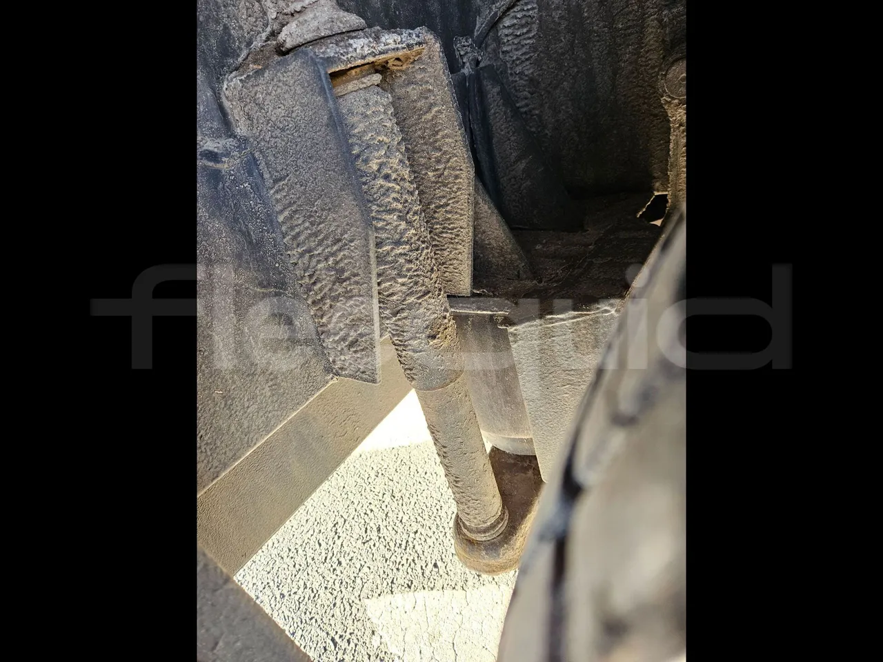 Setra S416 GT-HD - EUR4 - 315kW - 13.02m - axle 2 shock absorbers 1 left