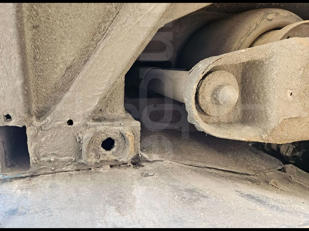 Setra S416 GT-HD - EUR4 - 315kW - 13.02m - axle 2 shock absorbers 2 left