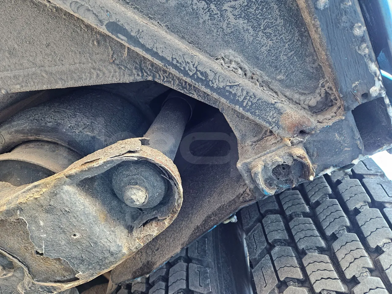 Setra S416 GT-HD - EUR4 - 315kW - 13.02m - axle 2 shock absorbers 2 left