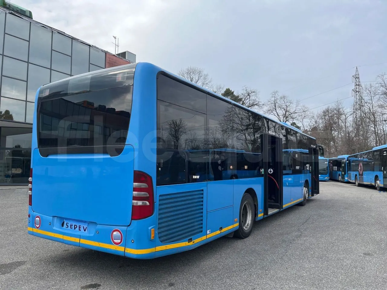 Mercedes-Benz Citaro O 530/2PCL2E4 - Euro 4 - 210 kW - 11,950 mt - 3/4 right rear doors open