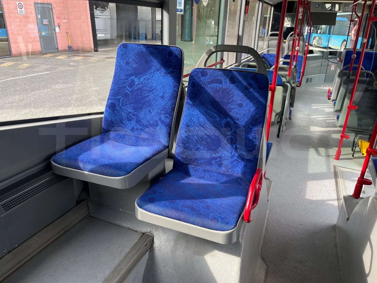 Mercedes-Benz Citaro O 530/2PCL2E4 - Euro 4 - 210 kW - 11,950 mt - mesh detail photo