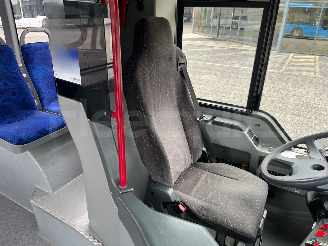 Mercedes-Benz Citaro O 530/2PCL2E4 - Euro 4 - 210 kW - 11,950 mt - driver's seat photo