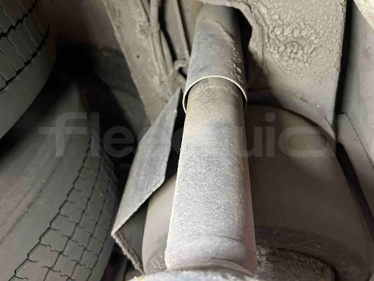 Mercedes-Benz Citaro O 530/2PCL2E4 - Euro 4 - 210 kW - 11,950 mt - axle 2 shock absorbers 1 right