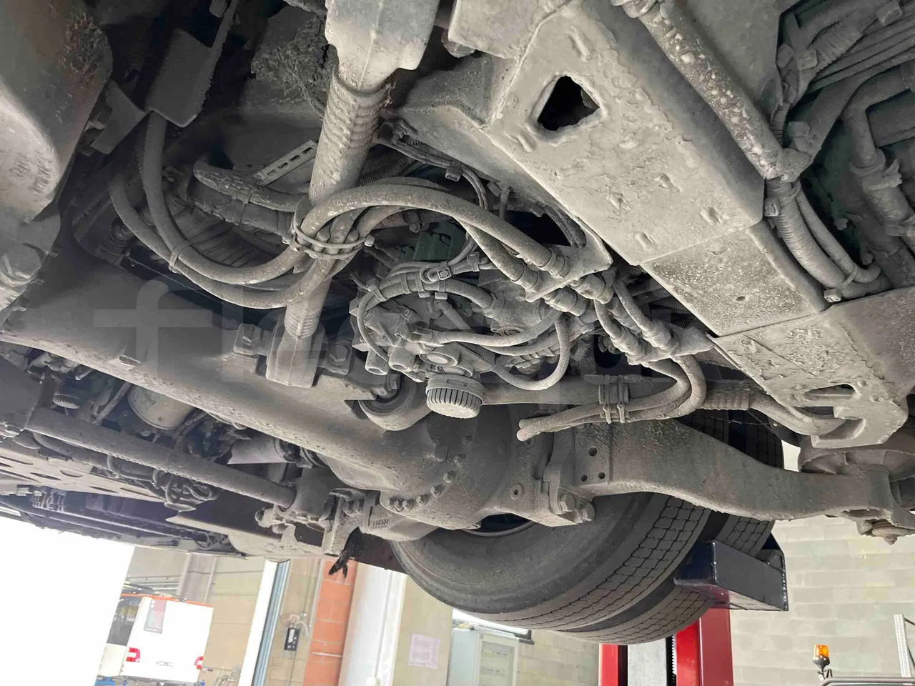 Mercedes-Benz Citaro O 530/2PCL2E4 - Euro 4 - 210 kW - 11,950 mt - axle 3 left side