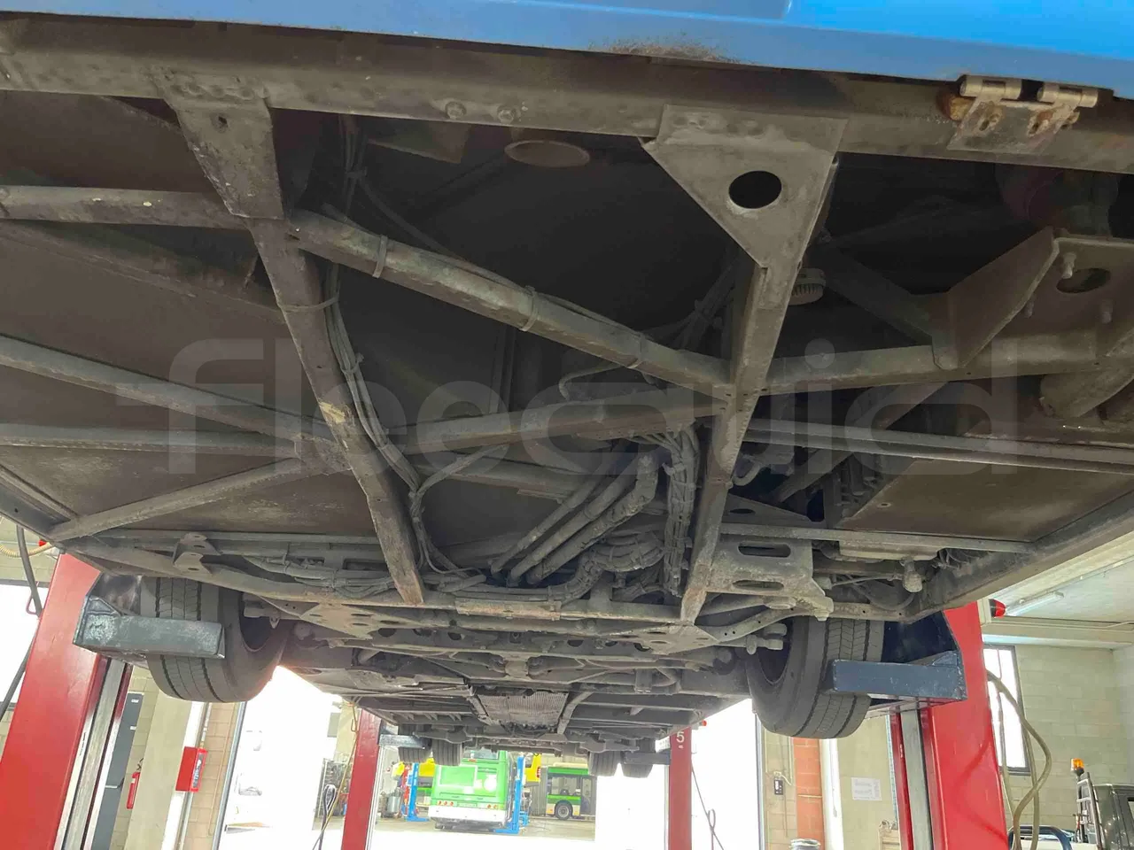 Mercedes-Benz Citaro O 530/2PCL2E4 - Euro 4 - 210 kW - 11,950 mt - front undercarriage from front