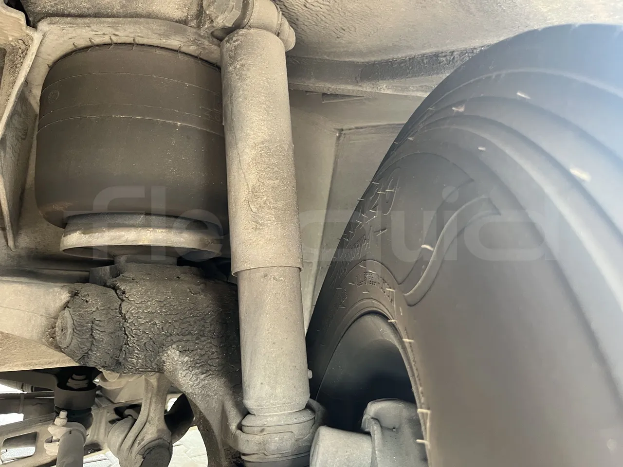 Mercedes-Benz Tourismo - First Axle Shock Absorbers Left Side