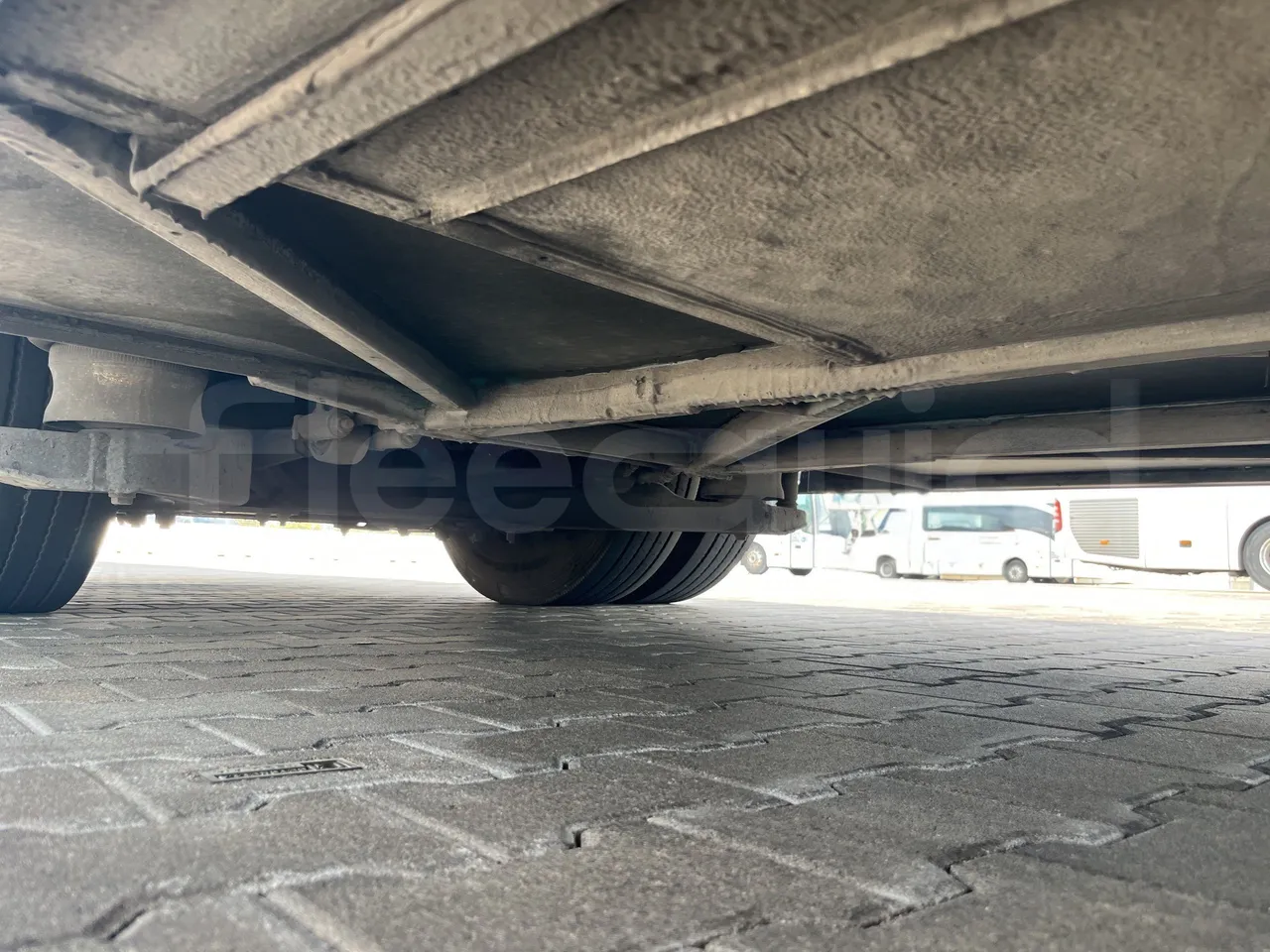 Mercedes-Benz Tourismo - Second Axle Central
