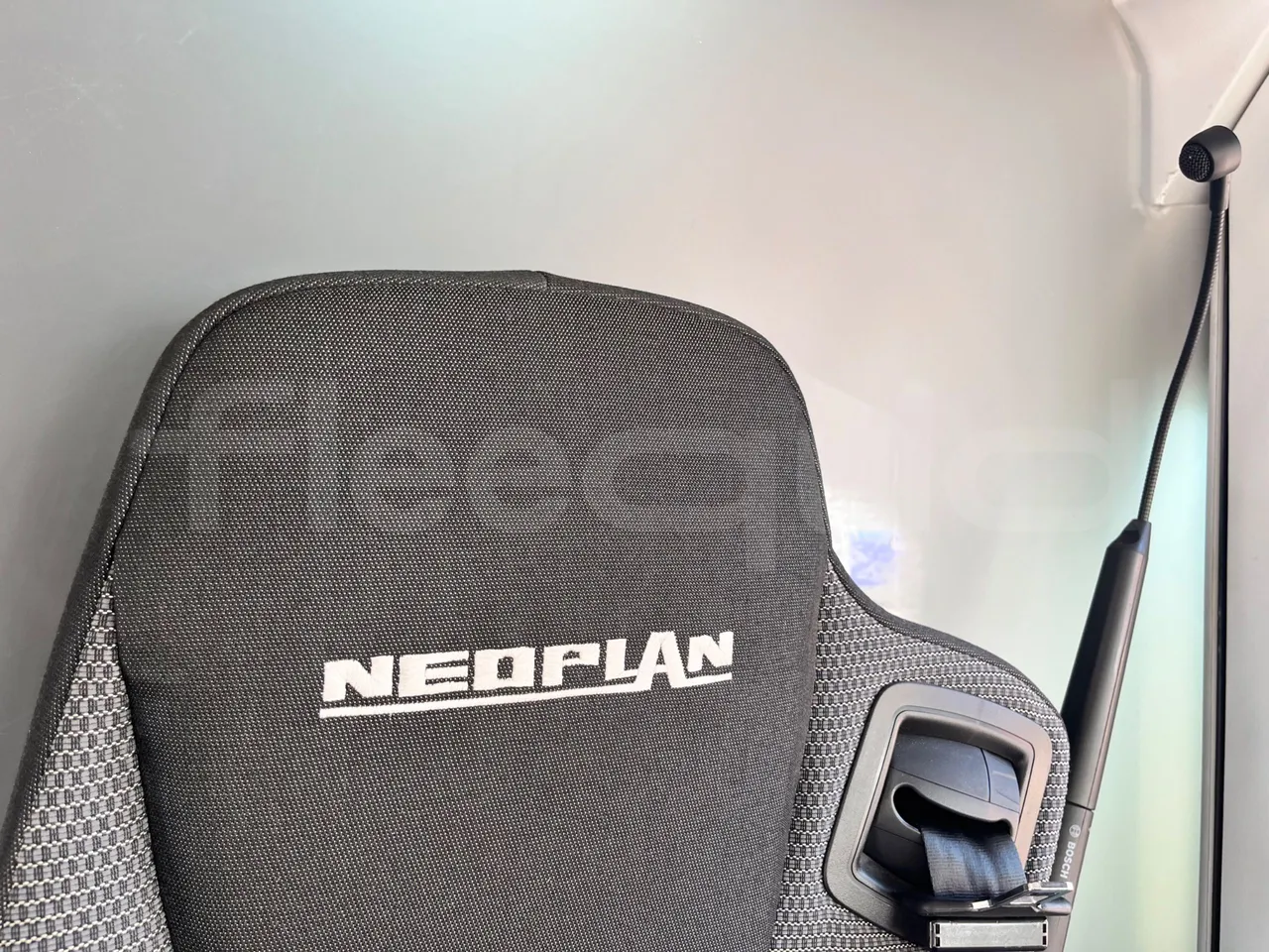 Neoplan Skyliner V6ACE -EUR6 -375kW -14m - driver microphone accessories photo