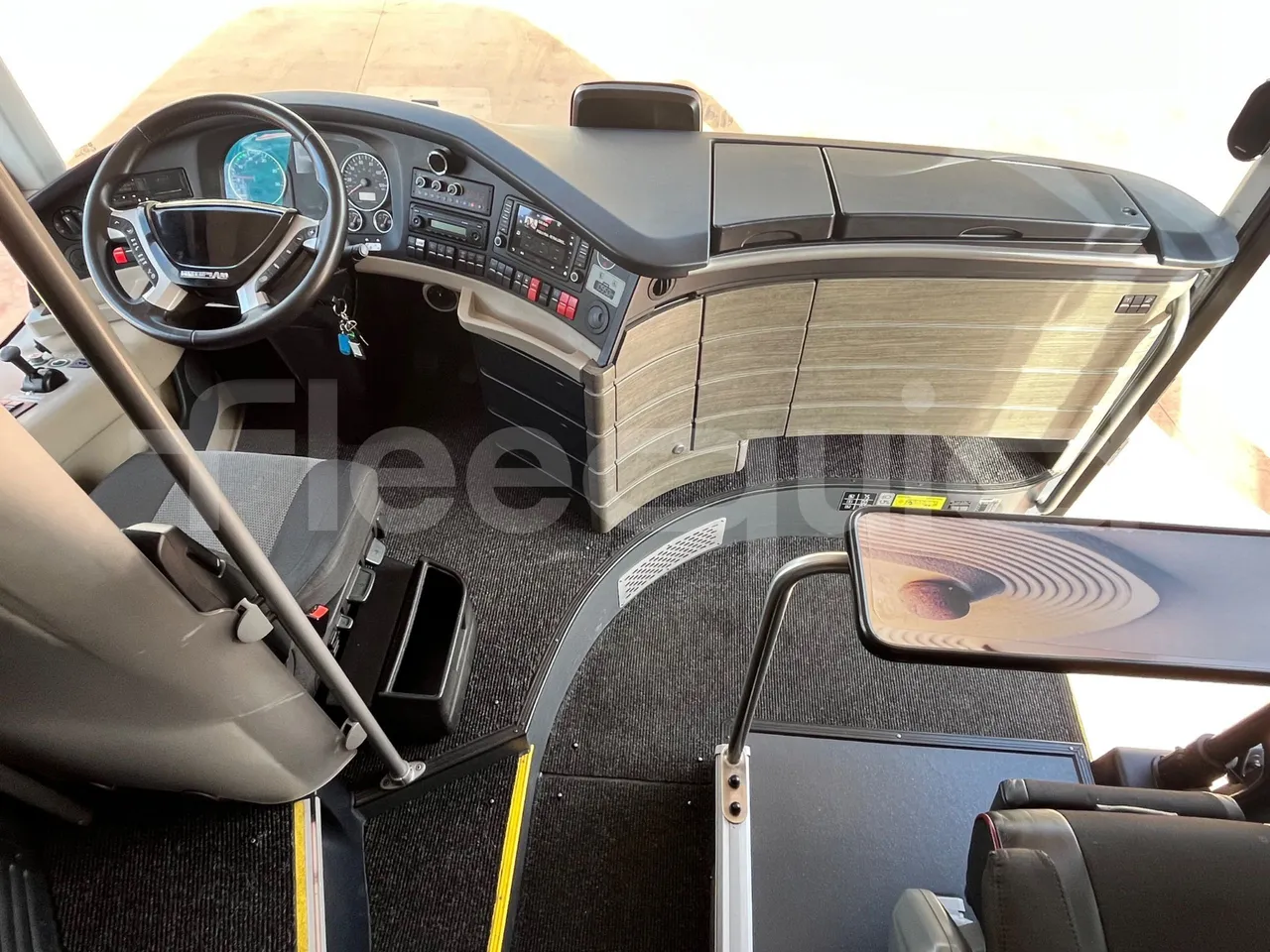 Neoplan Skyliner V6ACE -EUR6 -375kW -14m - buttons panels on