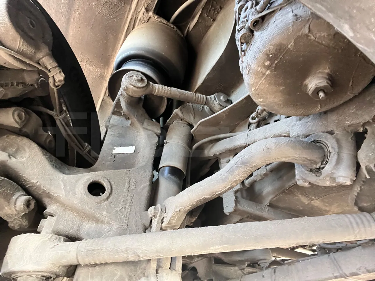 Neoplan Skyliner V6ACE -EUR6 -375kW -14m - front air springs left