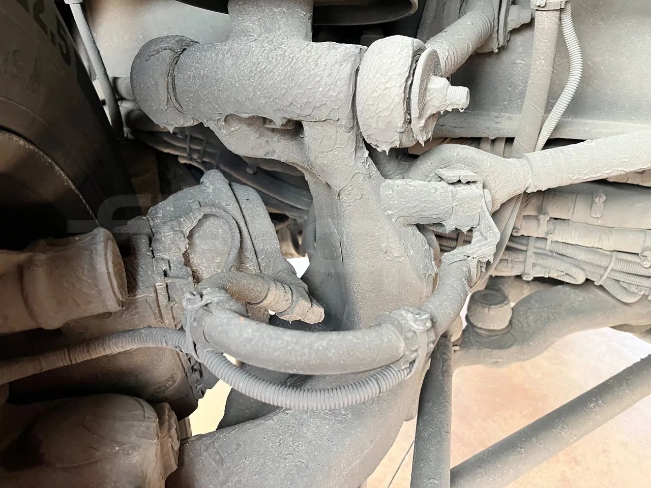 Neoplan Skyliner V6ACE -EUR6 -375kW -14m - front brake calipers right