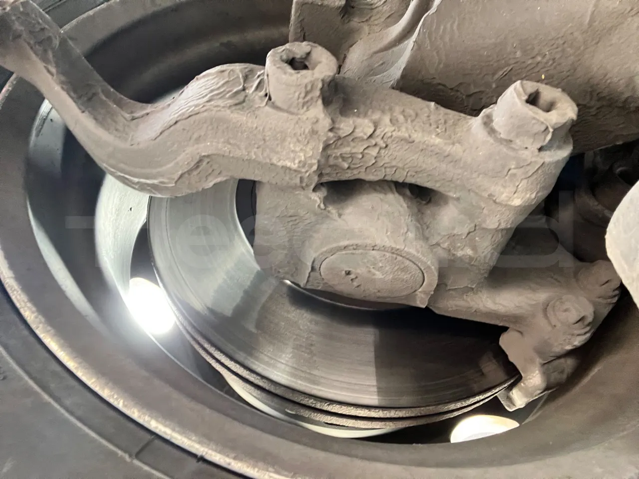 Neoplan Skyliner V6ACE -EUR6 -375kW -14m - front discs right