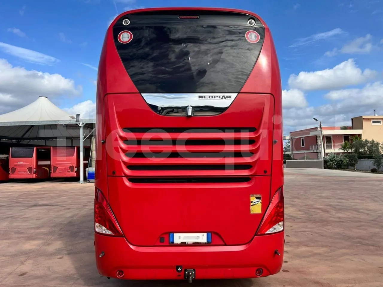 Neoplan Skyliner V6ACE -EUR6 -375kW -14m - rear hatch closed