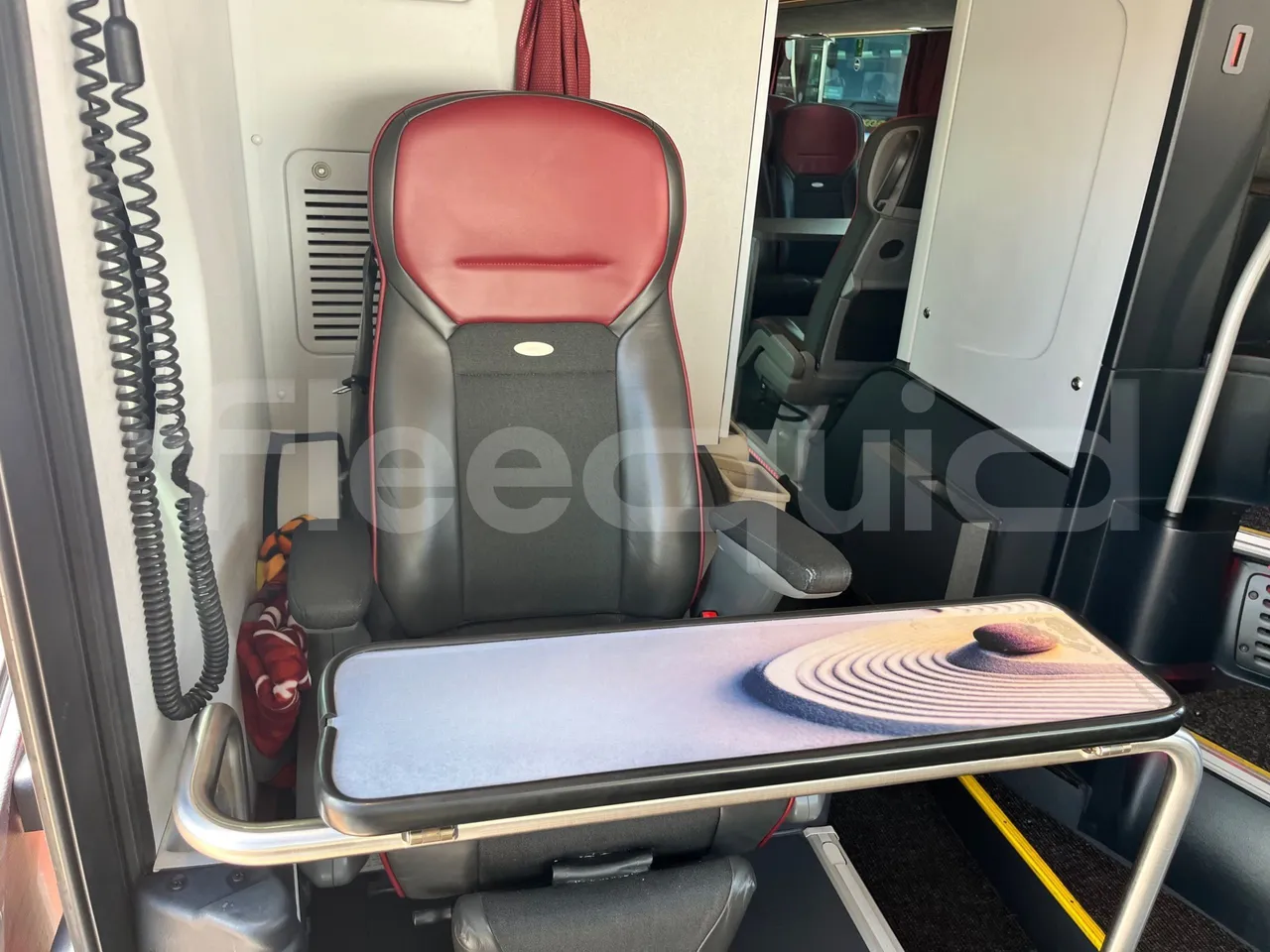 Neoplan Skyliner V6ACE -EUR6 -375kW -14m - hostess seat photo