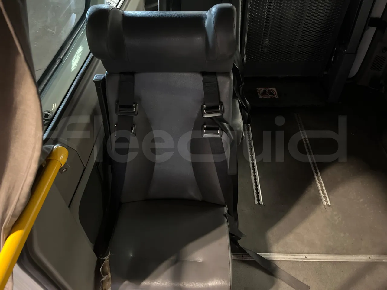 Mercedes-Benz Sprinter 906AC35 - EUR4 - 110kW - 5.91m - central seat safety belt