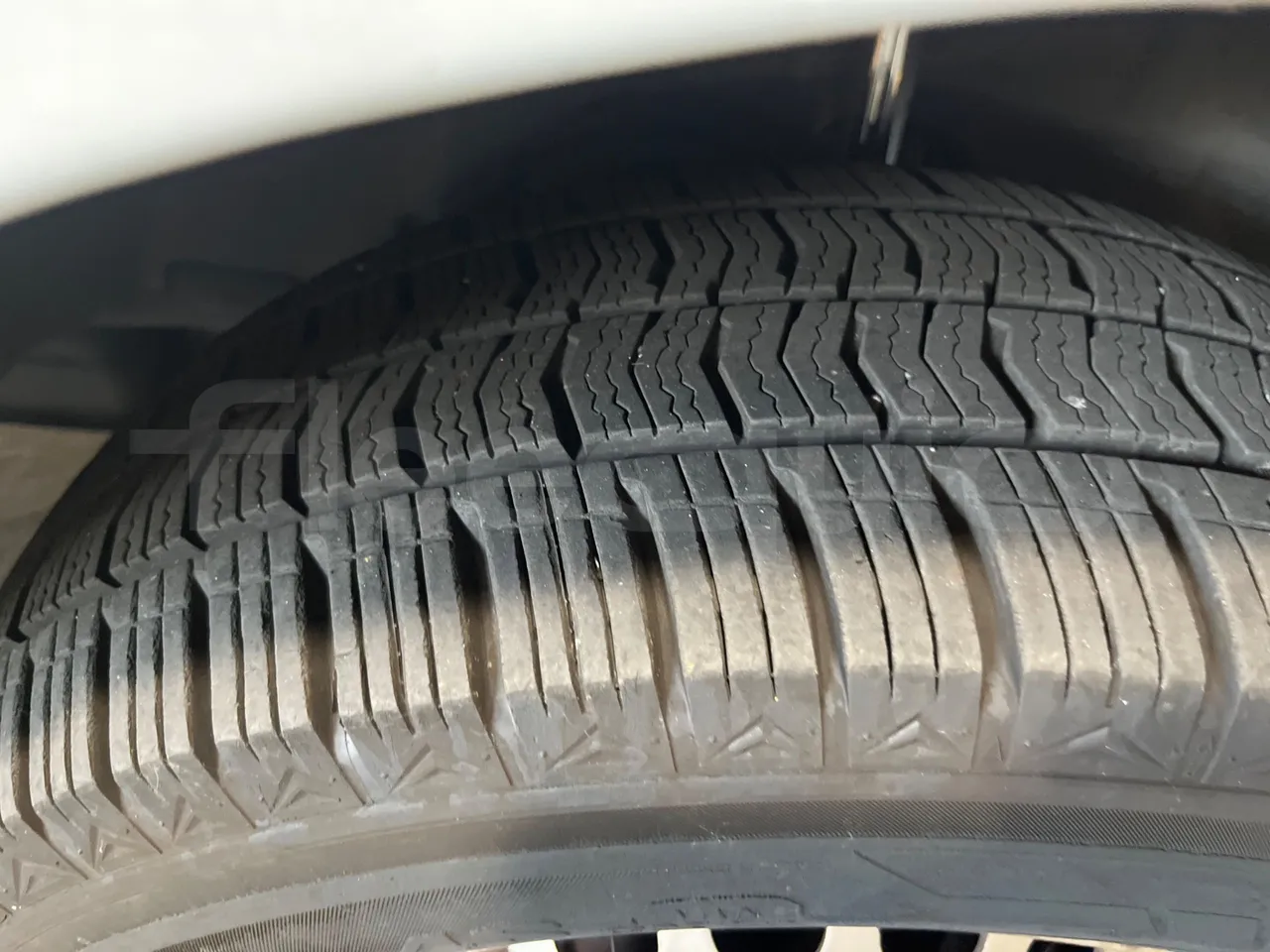 Mercedes-Benz Sprinter 906AC35 - EUR4 - 110kW - 5.91m - tread condition front tires right