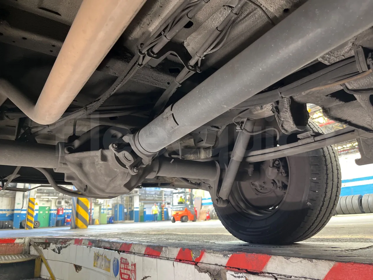 Mercedes-Benz Sprinter 906AC35 - EUR4 - 110kW - 5.91m - axle 3 left side