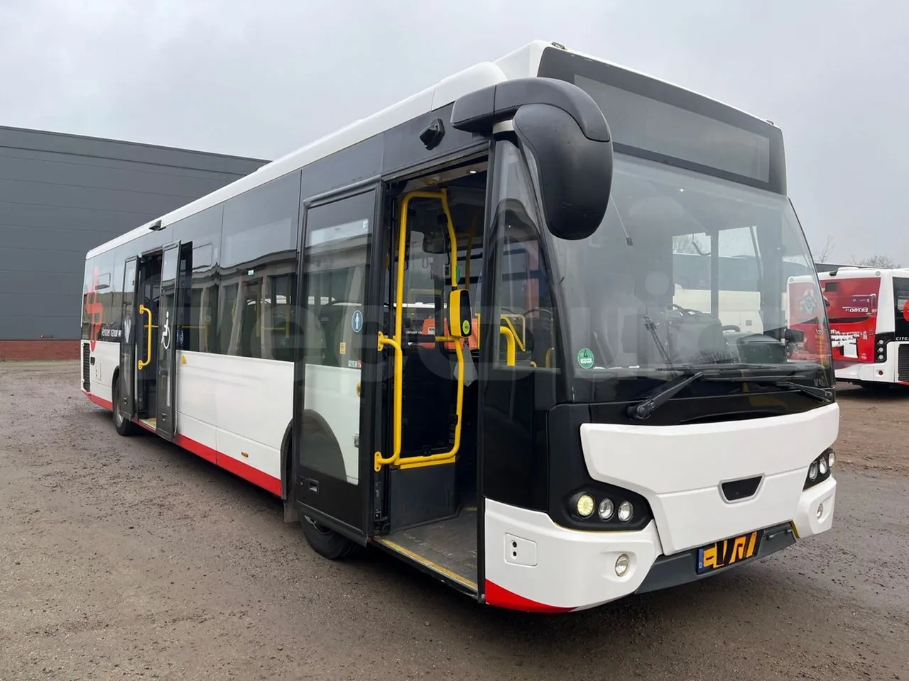 Vdl Citea LLE-120/255 405E1 - Euro6 - 182kW - 11.980mt - 3/4 right front doors open