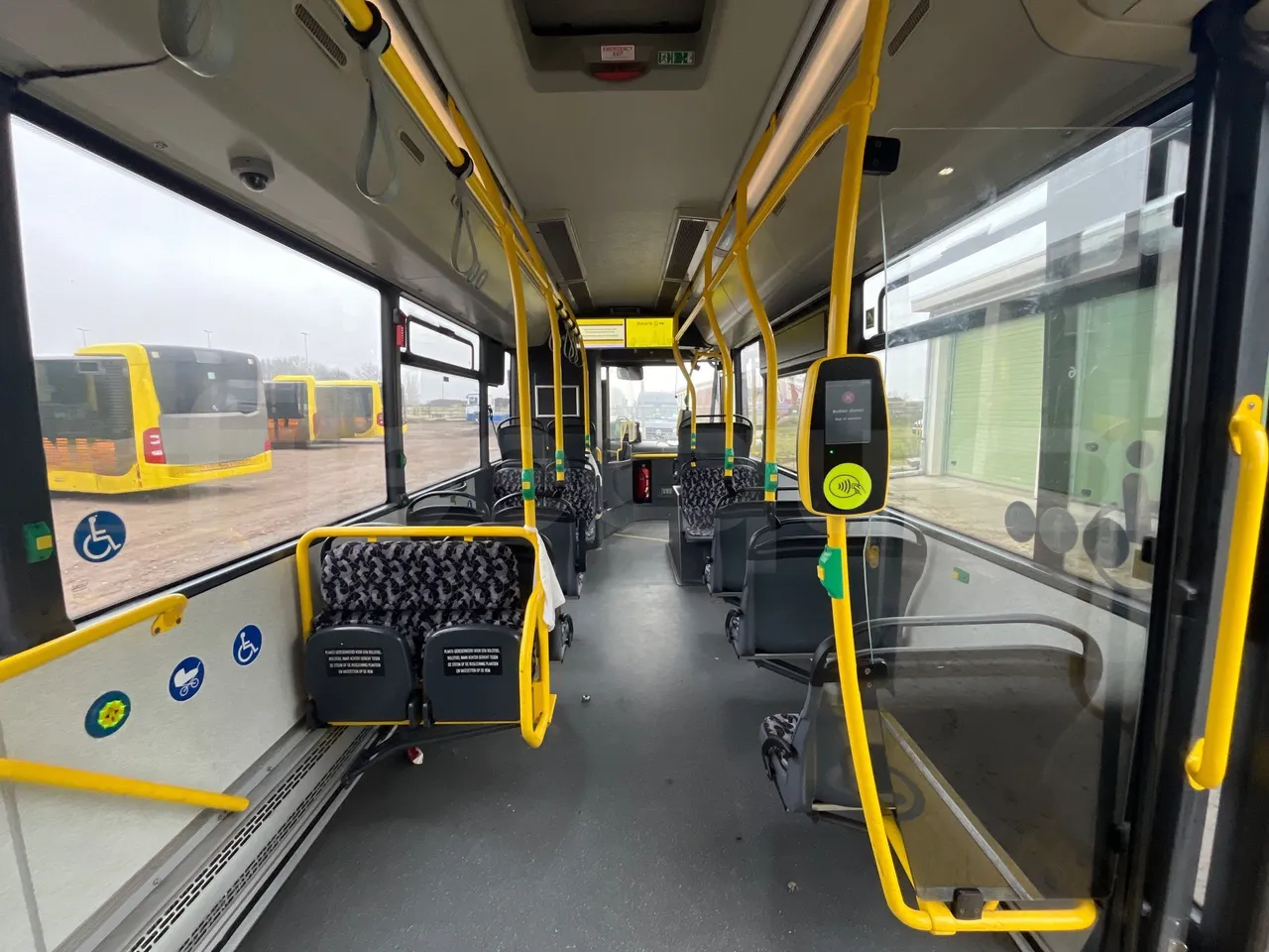 Vdl Citea LLE-120/255 405E1 - Euro6 - 182kW - 11.980mt - forward view middle aisle