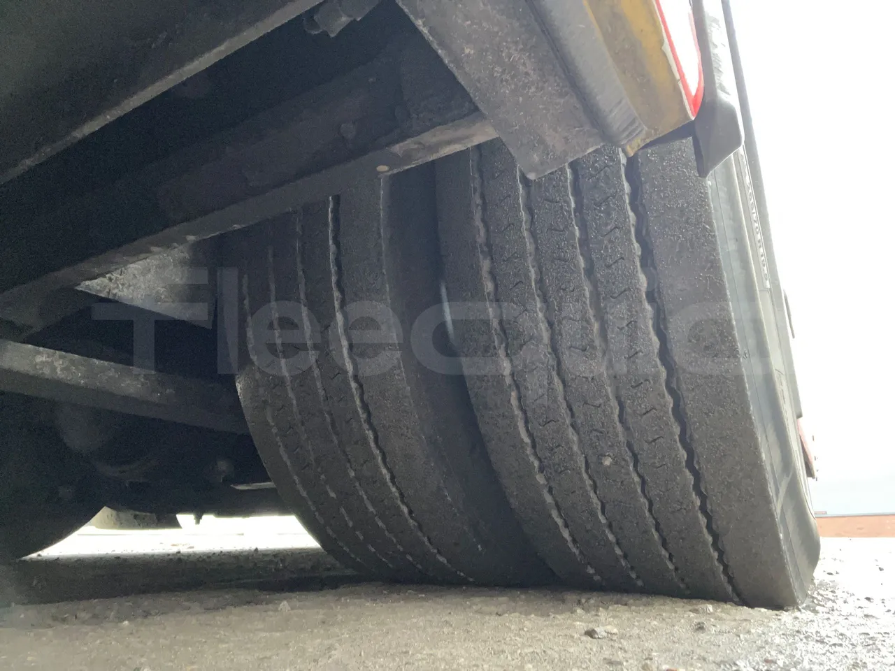 Vdl Citea LLE-120/255 405E1 - Euro6 - 182kW - 11.980mt - tread condition front tires right