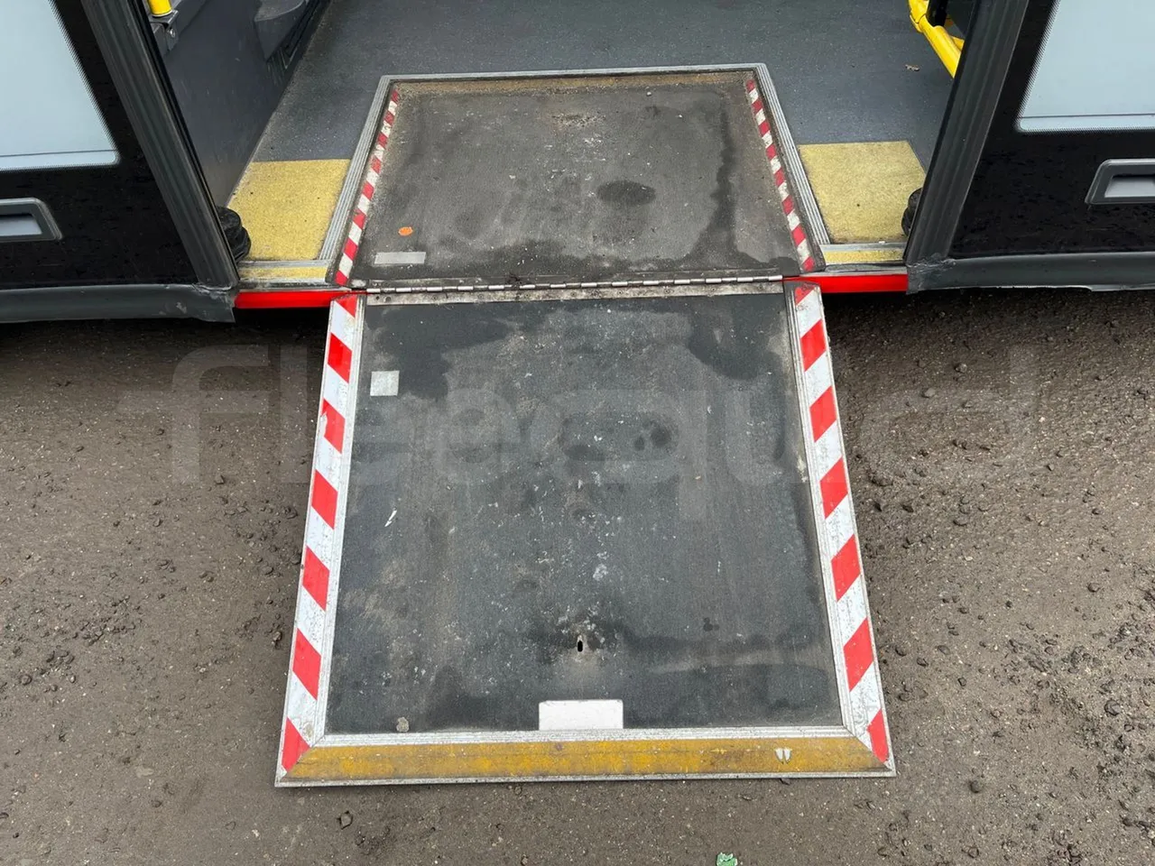 Vdl Citea LLE-120/255 405E1 - Euro6 - 182kW - 11.980mt - platform open photo