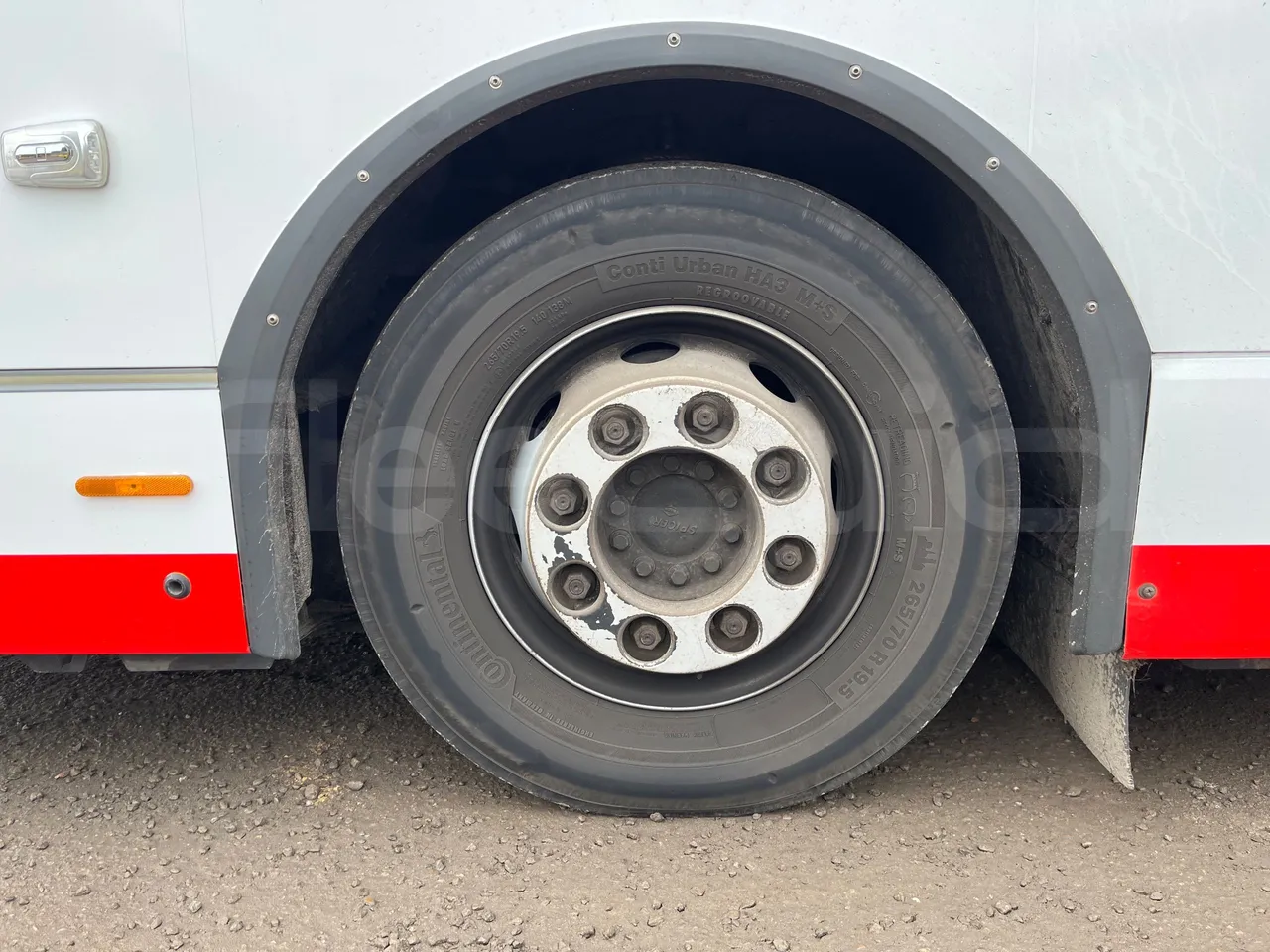 Vdl Citea LLE-120/255 405E1 - Euro6 - 182kW - 11.980mt - rear left tire photo