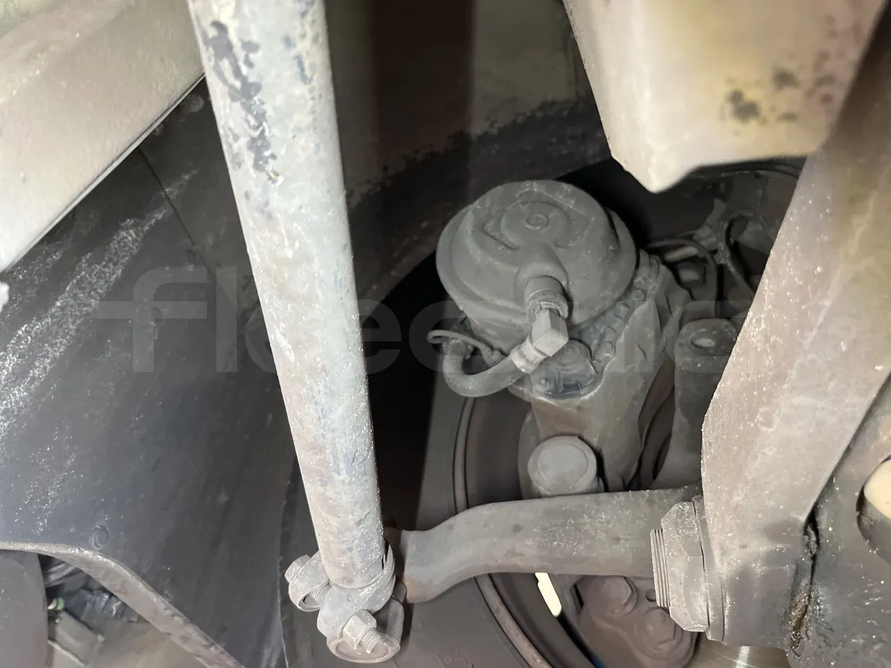 Mercedes-Benz O 530 5303/P - Euro 5 - 210 kW - 11.950 mt - front brake calipers right