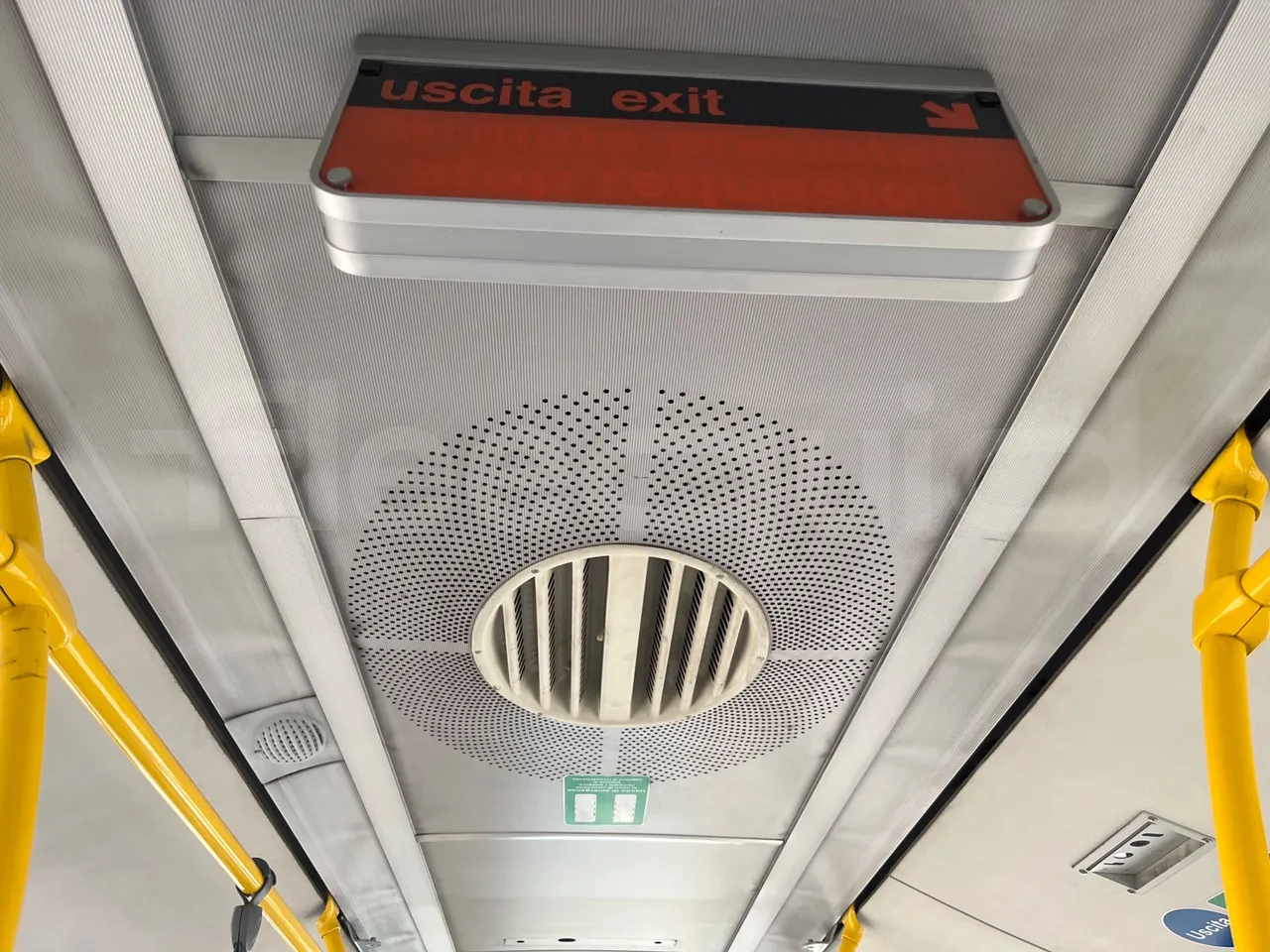 Mercedes-Benz O 530 5303/P - Euro 5 - 210 kW - 11.950 mt - roof hatch 1