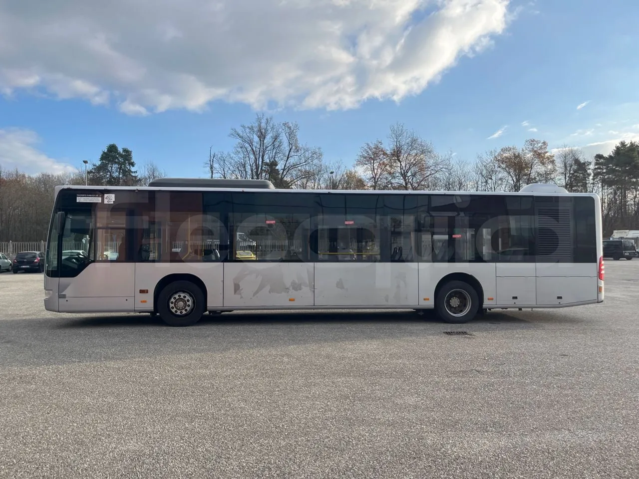 Mercedes-Benz O 530 5303/P - Euro 5 - 210 kW - 11.950 mt - left side photo