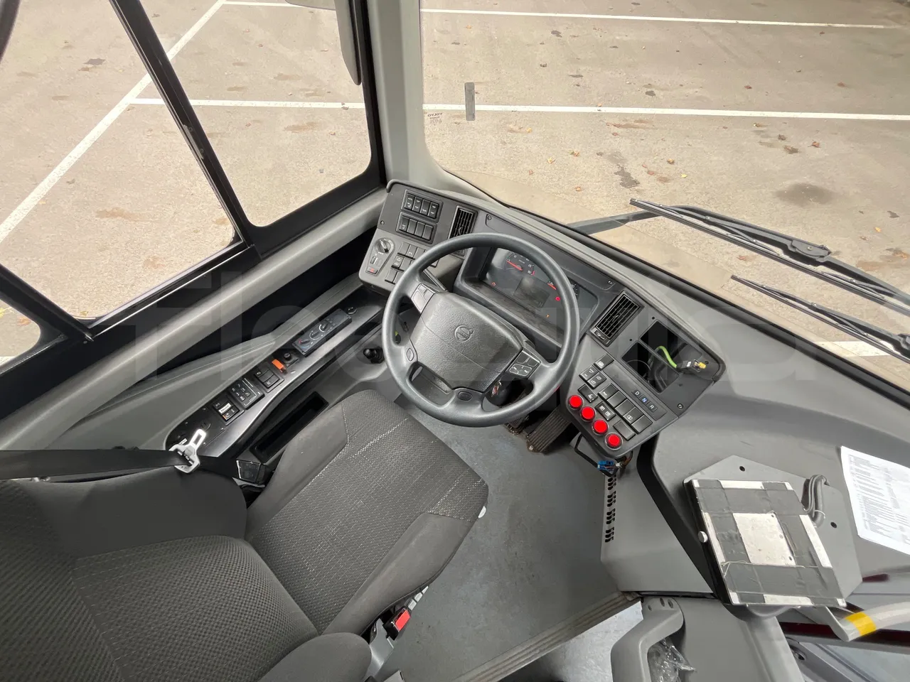 Volvo G891H L291LH24J8100 / Euro 6 - 177 Kw - 18.750 Mt - buttons panels on
