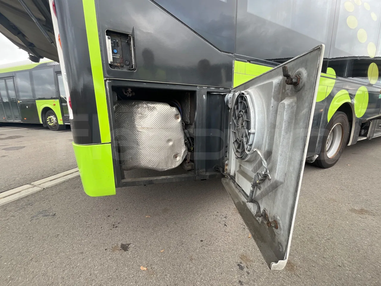 Volvo G891H L291LH24J8100 / Euro 6 - 177 Kw - 18.750 Mt - external compartments photo